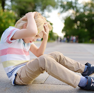 child-has-a-head-injury