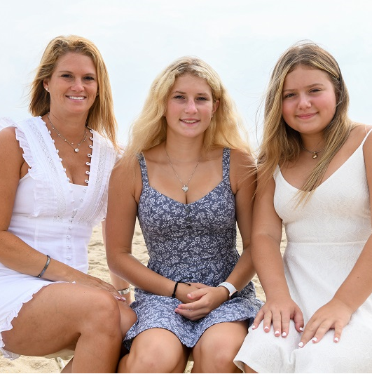 Kayce Ketchow and her two daughters