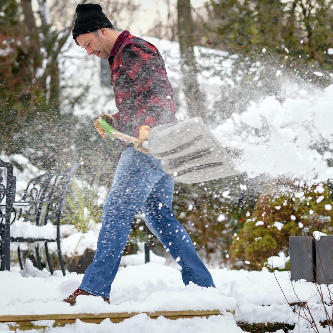 Four quick tips for safe snow shoveling this winter - SFM Mutual